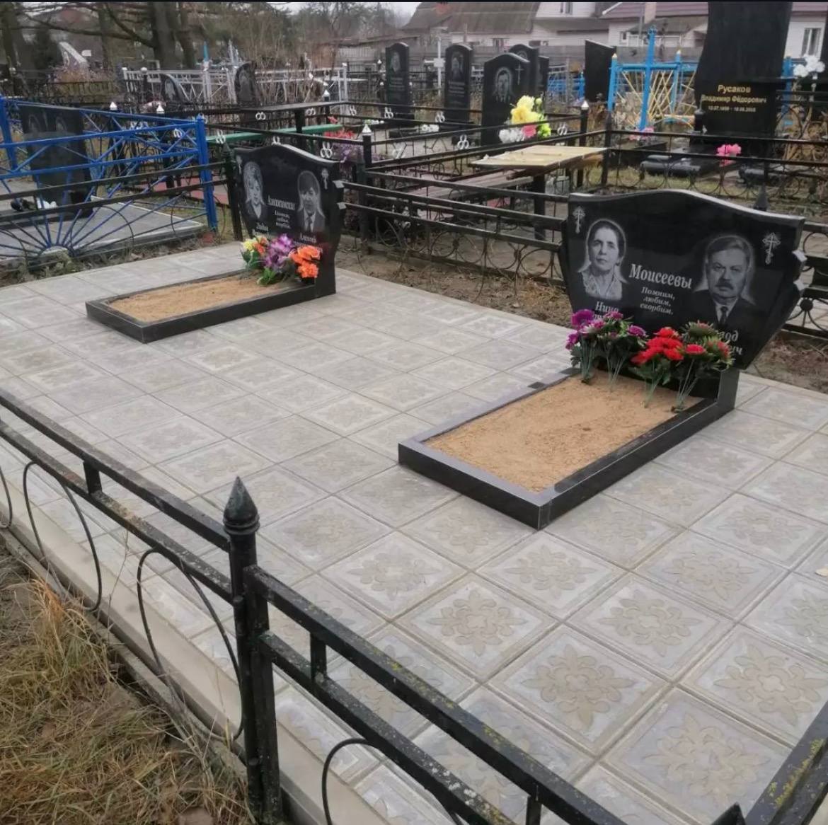 Пример установки памятника и благоустройства